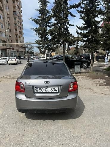 kia serato 2008: Kia Rio: 1.4 l | 2010 il Sedan — 3