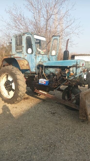 lalafo авто: Işlək vəziyyətdədir mator karobka ideal təkərlər normaldı akamyatr — 2