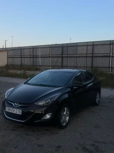Tecili Hyundai Elantra sedan - Korpus: 4 qapılı sedan, qara rəng -