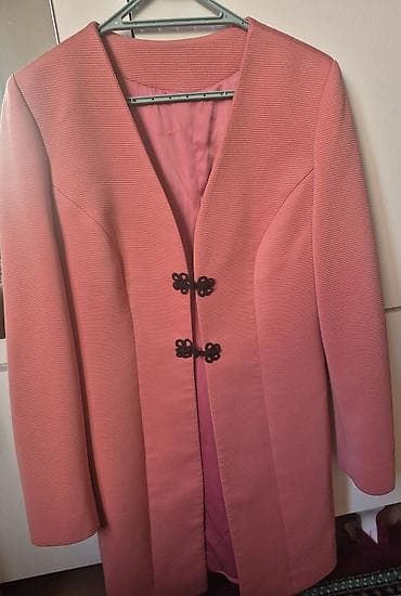 Paltolar: Zərif gəzdirmə pencək – pudra/çamgül rəngi - Model: qadın üslubunda — 4