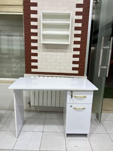 bor maşını: Manikür üçün masa — 1