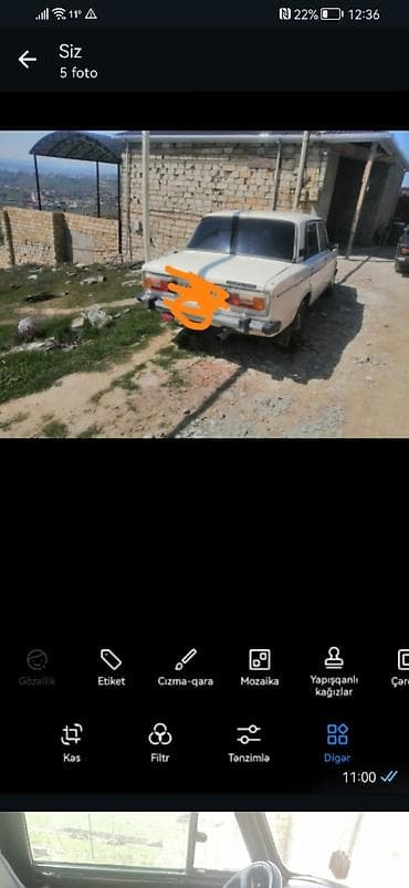 VAZ 2106 sedan, ağ rəng. - Kuzov: 4 qapı, klassik gövdə forması, xrom