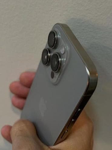 ТВ и видео: IPhone 16 Pro, Серебристый, Беспроводная зарядка — 2