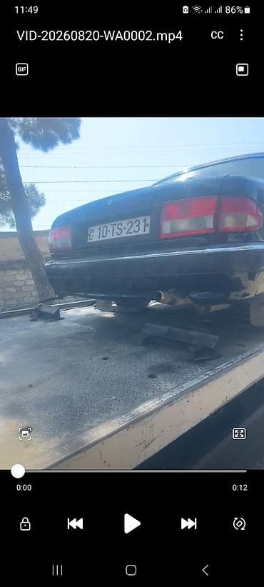 sud ceni: Maşın: Qara rəngli sedan, 4 qapı Nömrə nişanı: 10-TS-231 (AZ) Kuzov — 1