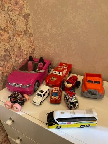 goy qurşağı: Uşaq oyuncaqları dəsti Tərkib: - Böyük yumşaq dovşan oyuncağı: ağ — 18