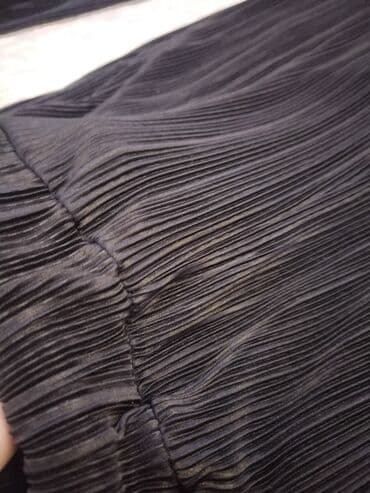 deri plas: Qara pleyse (qat-qat) fakturalı köynək/bluz. Çox baha alınıb 3 4 dəfə — 6