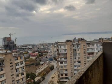 9 ci mikrorayon satilan evler: Bakı, 3 otaqlı, Köhnə tikili, m. Həzi Aslanov, 75000 kv. m — 8