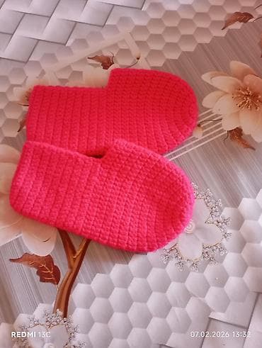 uşaq kurtka: Toxunma uşaq corabı Satılır istəyən Whatsappa yaza bilər — 5