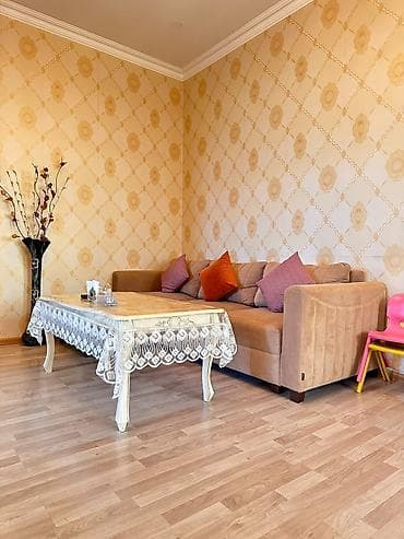 kunc divan: Künc divan. 550 AZN. açılır bazalı ideal vəziyyətdədi sex malı deyil — 2