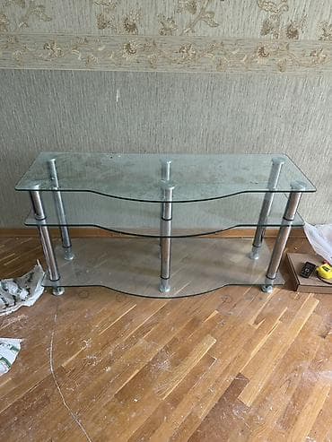 tv altdigi: İşlənmiş, Düz TV altlığı, Polkalı, Şüşəli, İtaliya — 2