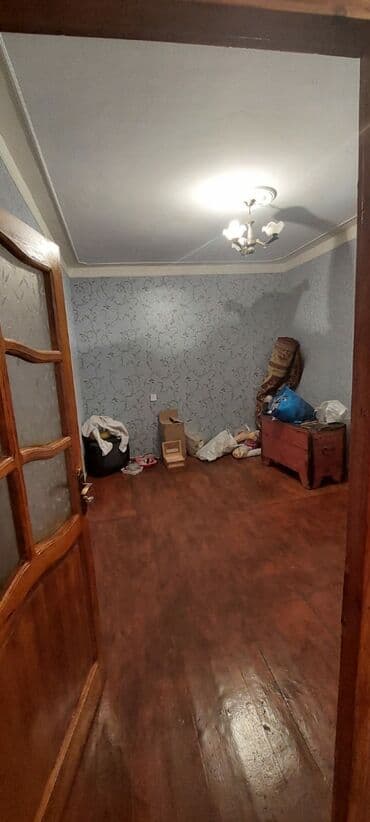 Qarajlar: Bakı, Balaxanı qəs., 3 otaqlı, Köhnə tikili, m. Neftçilər, 60 kv. m — 4