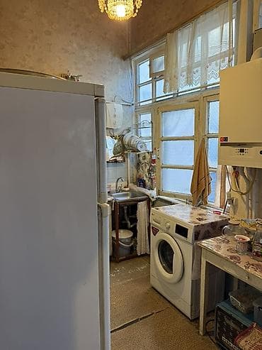 agdamda kiraye evler: Bakı, Yasamal, 2 otaqlı, Köhnə tikili, m. Sahil, 35 kv. m — 9