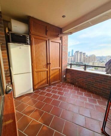 срочно продам квартиру: 3 комнаты, Новостройка, м. Хатаи, 145 м² — 10