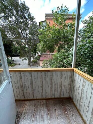 ucbucaq evlər: Bakı, 3 otaqlı, Köhnə tikili, m. Həzi Aslanov, 60 kv. m — 2