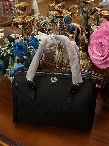 Tory Burch dizaynlı barrel/duffle tipli əl çantası – bir neçə rəng lalafo.az -da Tory Burch dizaynlı barrel/duffle tipli əl çantası – bir neçə rəng