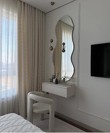 Minimalist makiyaj/konsol dəsti - Dizayn: Divara montaj olunan asma