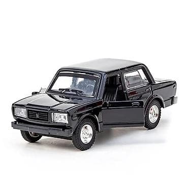 robot oyuncaq: Avtomobil modelleri.demir.qapilari acilir.isiqlari yanir.musiqilidir — 2