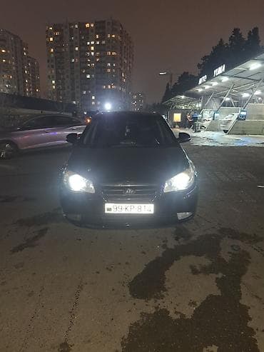 mercedes satisi: Hyundai Elantra, qara rəng, sedan gövdə. Texniki xüsusiyyətlər: - — 2