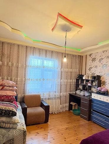 Bakı, Qaraçuxur qəs., 5 otaqlı, Köhnə tikili, m. Neftçilər, 3 kv. m — 9