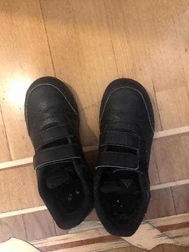 Original!! Adidas uşaq idman ayaqqabısı - Rəng: tam qara - Bağlanma