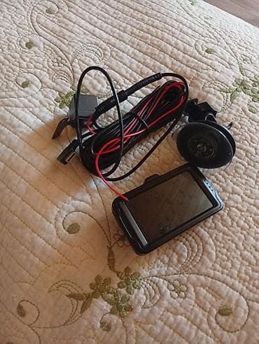Avtomobil üçün DVR/videoqeydiyyatçı komplekti Xüsusiyyətlər: - Ön