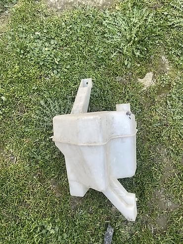 бак для душа: Avtomobil üçün yuyucu su çəni (şüşə yuyucu maye bakı) - Material: ağ — 2