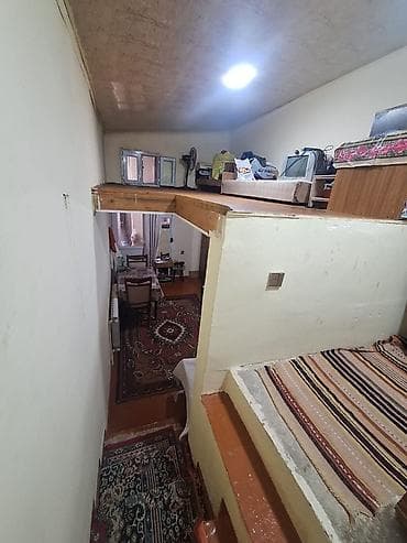 1 otaqli ucuz evler: Kirayə üçün kiçik studiya tipli yaşayış sahəsi. Yasamal rayonu 38 — 2