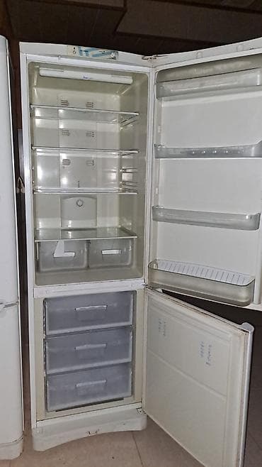 soyuducular iwlenmiw: 2 qapılı Indesit Soyuducu Satılır, rəng - Ağ — 2