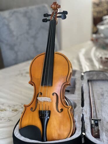 skripka 4 4: Usaq Skripkasi
Ideal veziyyetdedir — 2