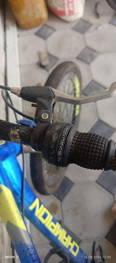velosiped kreditle satisi: Cox tecili Uşaq/yeniyetmə velosipedi – CHAMPION satılır. demek olarki — 2