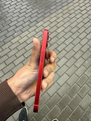 iphone 5 's: IPhone 13, 128 GB, Qırmızı, Face ID — 4