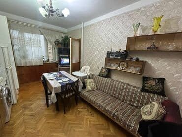 9 ci mikrorayon satilan evler: Bakı, Əhmədli, 4 otaqlı, Köhnə tikili, m. Əhmədli, 100 kv. m — 3