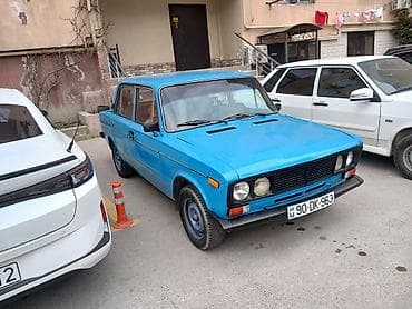 VAZ 2106, sedan, mavi rəng. Klassik “Jiguli” dizaynı, dörd qapı, geniş