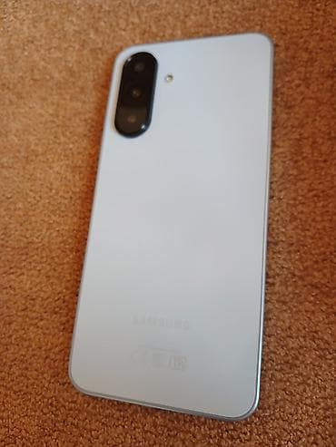 ucuz telefon iphone: Samsung 128 GB, rəng - Gümüşü, Barmaq izi — 1