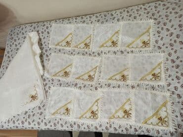 zeferan satisi: İşlənmiş rəng - Ağ Satin Süfrə — 1