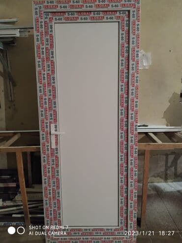 ag qapilarin qiymeti: Plastik qapıların sifarışı qəbul olunur Ag rəngdə ünvandan götürmə ilə — 4