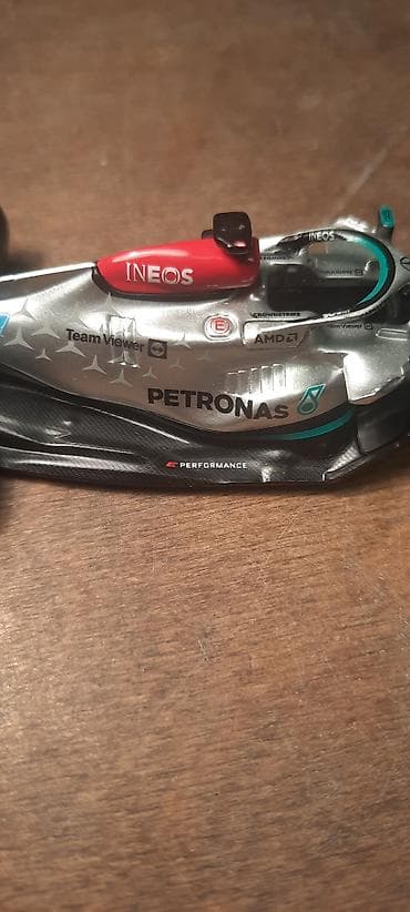 4 yas: 1.43 ölçüsündə uzunluğu 14.3 enliyi 4.7 çox detaylıdır .pubg veya ps4 — 2