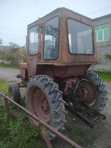 ucuz tap az traktorlar: Kənd təsərrüfatı üçün təkərli traktor - Kabinli model, geniş — 2