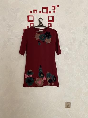 kişi geyim: Qadın paltarı – Blanc Azur - Rəng: Bordo - Dizayn: Ön hissədə və ətək — 2