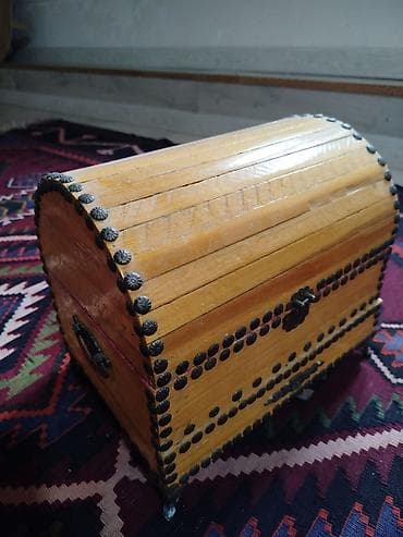 sandiqca: Taxta sandıq/qutu – balaca əl işidir. real alıcıya endirim olacaq — 5