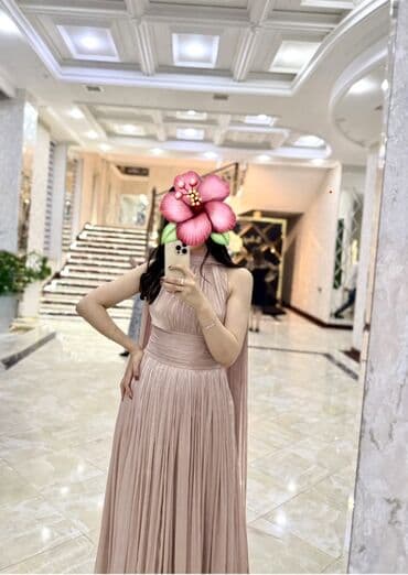 cocoon giyim: S-M bədən uyumludur.Bir dəfə toya geyinilib.Heç bir qüsuru — 2