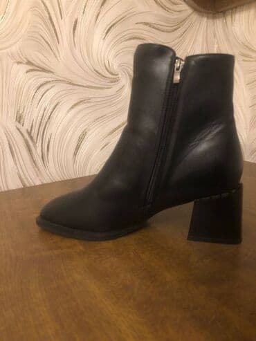 Toy paltarları və aksesuarları: Massimo Dutti, Ölçü: 39, rəng - Qara, Yeni — 5