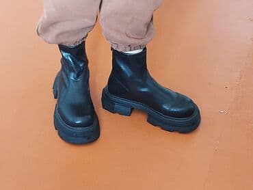 женские ботильоны со шнуровкой: Ölçü: 38, rəng - Qara, Yeni — 1