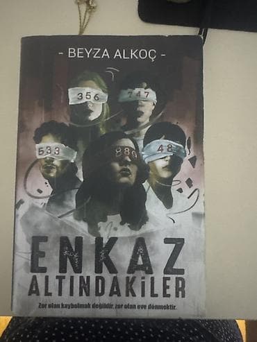 Книги и журналы: Məhsul: Kitab – “Enkaz Altındakiler” Müəllif: Beyza Alkoç — 1