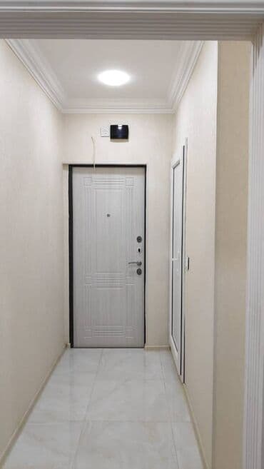 sumqayit 12 mkr ev satilir: Bakı, 3 otaqlı, Köhnə tikili, 66 kv. m — 7