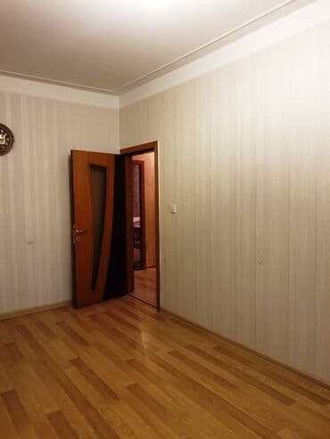 20 yanvarda 2 otaqli evler: Bakı, 2 otaqlı, Köhnə tikili, m. Həzi Aslanov, 65 kv. m — 3