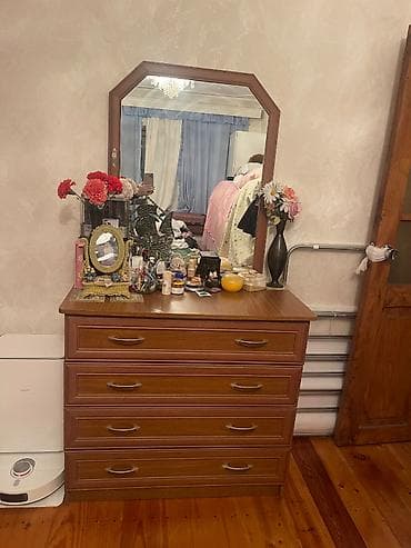 paltar dolabi: İşlənmiş, Düz dolab, Qarderob, paltar dolabı — 2