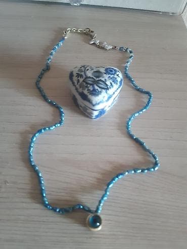 Mavi-bərkü tuf rəngli muncuq boyunbağı dəsti - Material: xırda