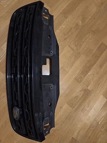 Транспорт: Land Rover Discovery 5 ön radiator barmaqlığı (orijinal emblemli) — 3
