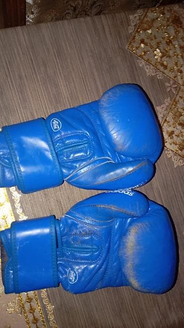 Adidas arginal dəri 70 azna alınıb priblemi yoxdur barter olar görüşüb — 2